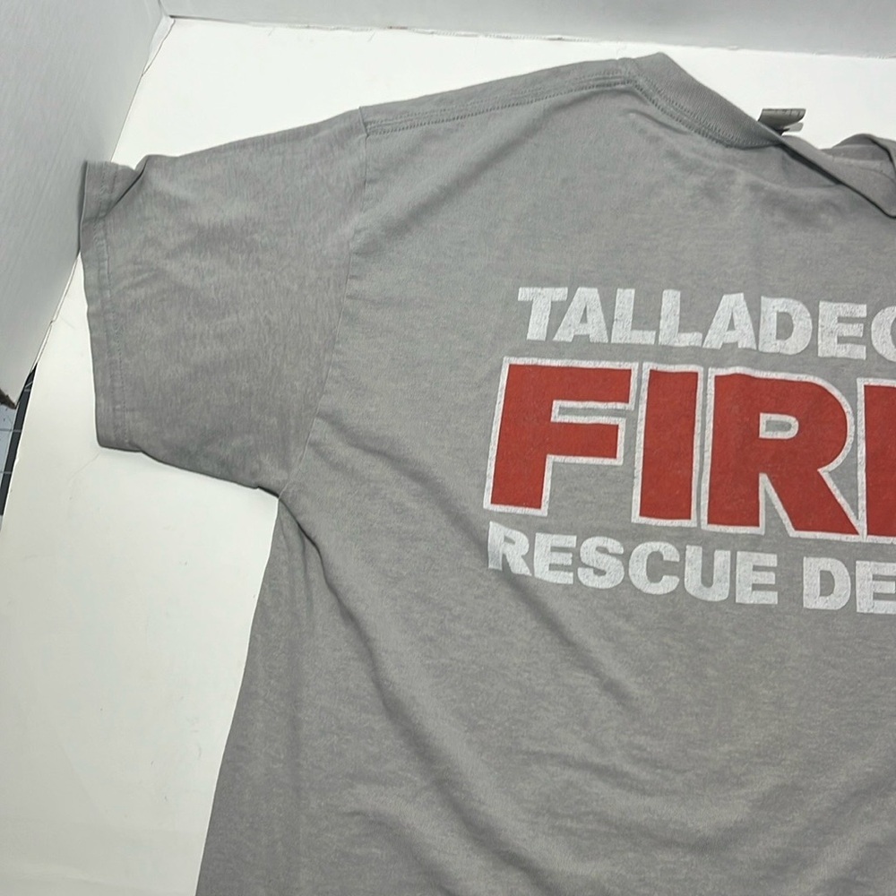 Gildan Gray Short Sleeve Tee Classic Crew Neck - Picture 8 of 9